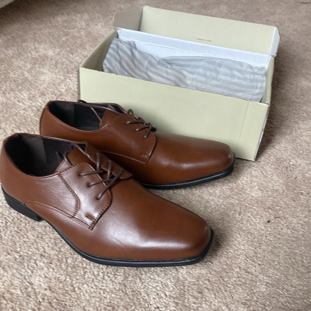 Brown Dress Shoes with Square Toe Design